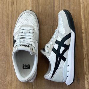 Onitsuka Tiger white sneakers ULTIMATE 81 EX